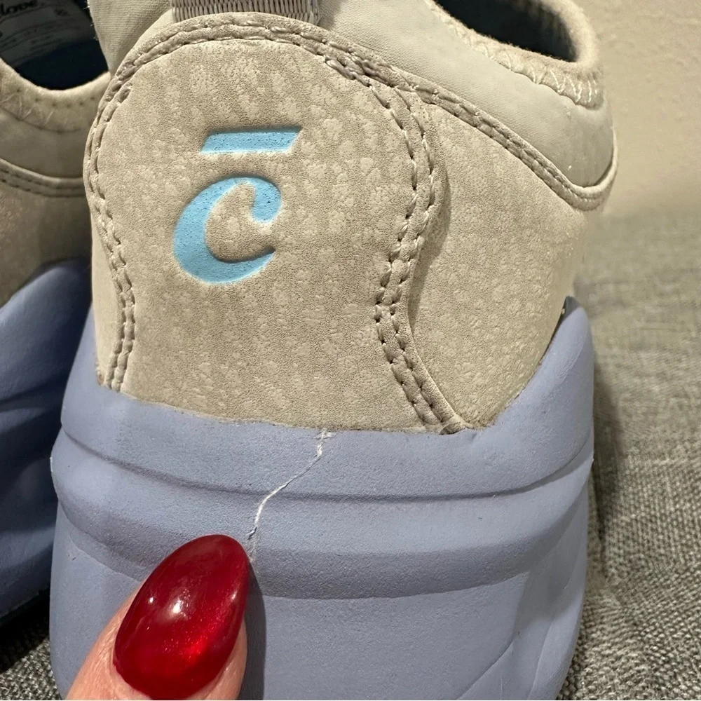 Clove “Grey Matter” Nursing Sneaker